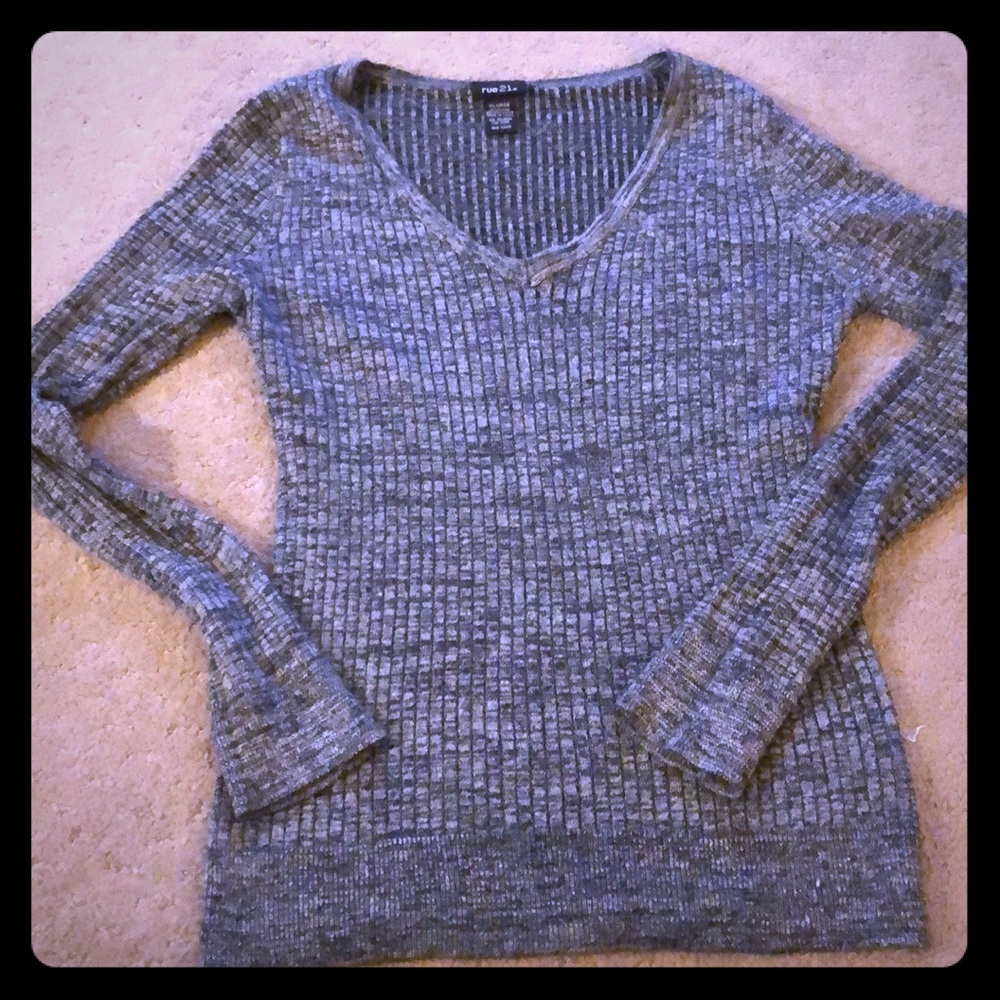 Women’s fitted top